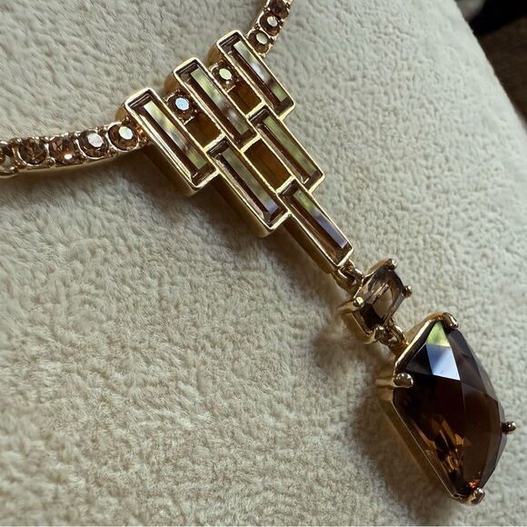 CAROLEE Vintage Gold Necklace with Brown Crystals & Heart Tag – 18” Total - Picture 15 of 17